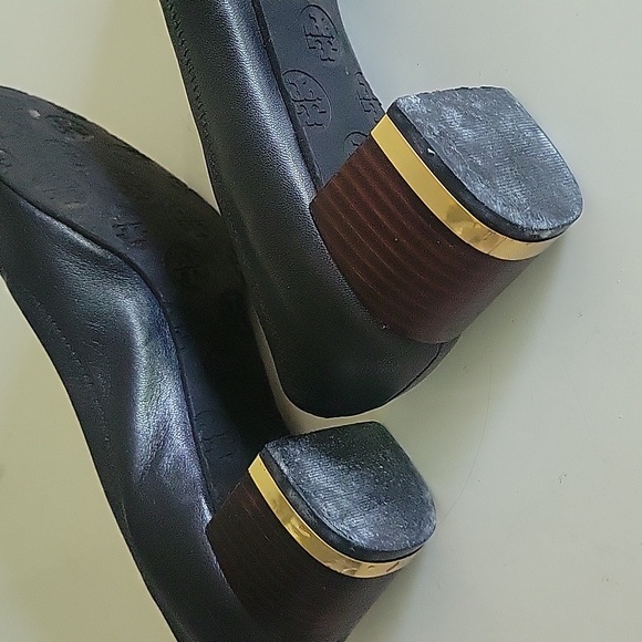 Shoes - Picture 6 of 7